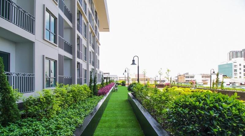 Wooden Suites Bangkok Exterior foto